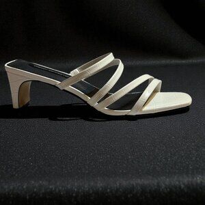 French Connection “Parker” Heels – White – Size 8 Slip on Sandals